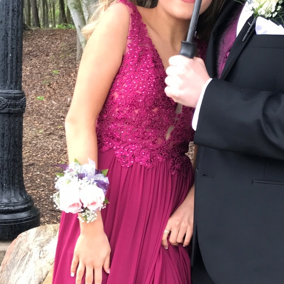 SHERRI HILL - Picture 5 of 7