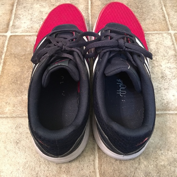 Adidas - Picture 3 of 3