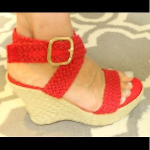 Chinese Laundry wedges