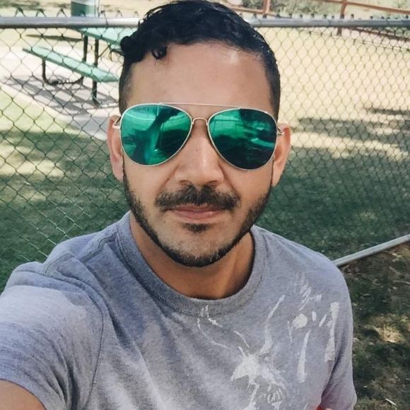 Neon gypsy 🤟🏽 - Picture 5 of 8