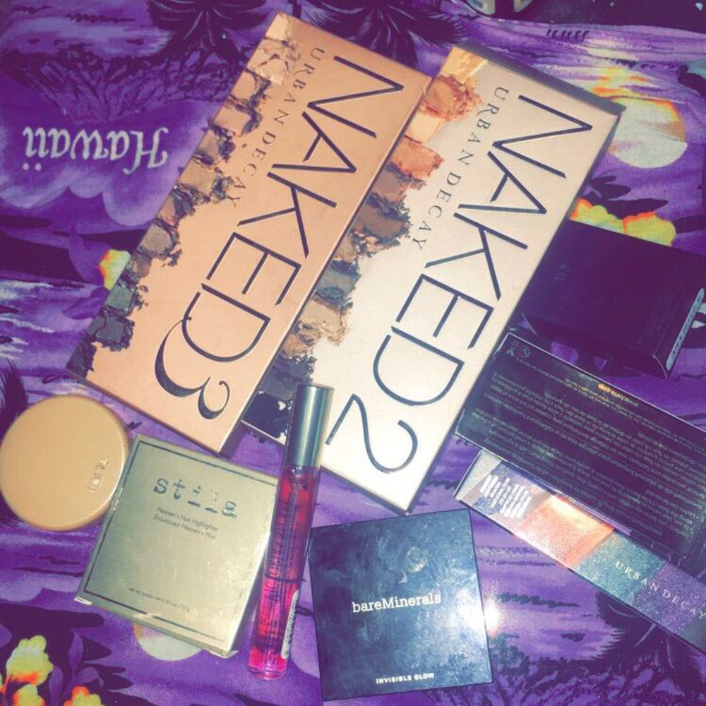 2 naked pallets,eyebrowbox,lipglosses,highlighters