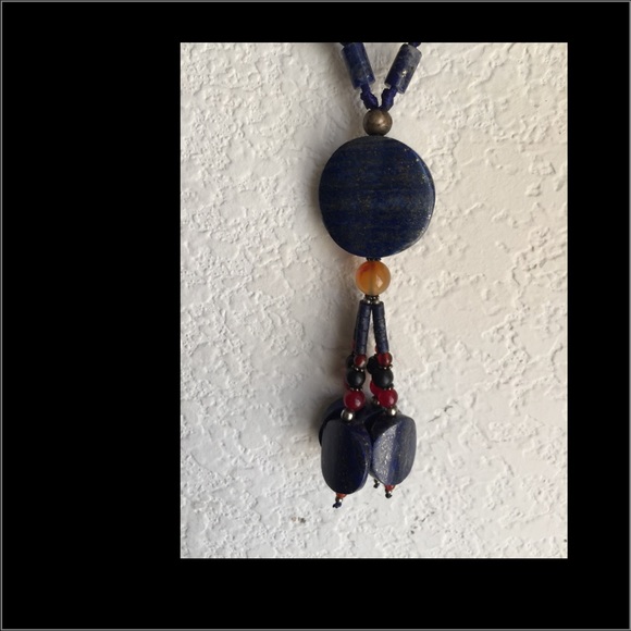 Beautiful real stone necklace - Picture 2 of 8