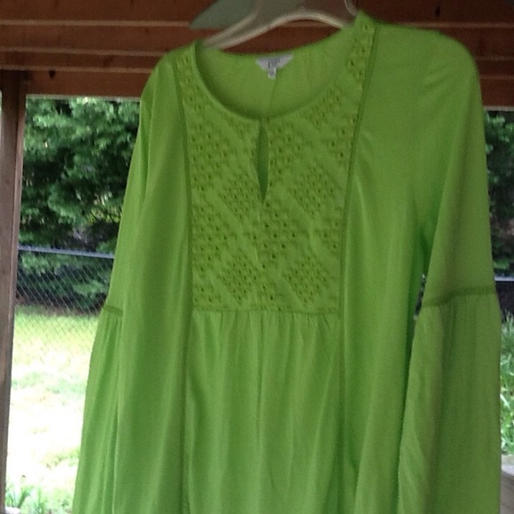 Crown & Ivy - Picture 2 of 4