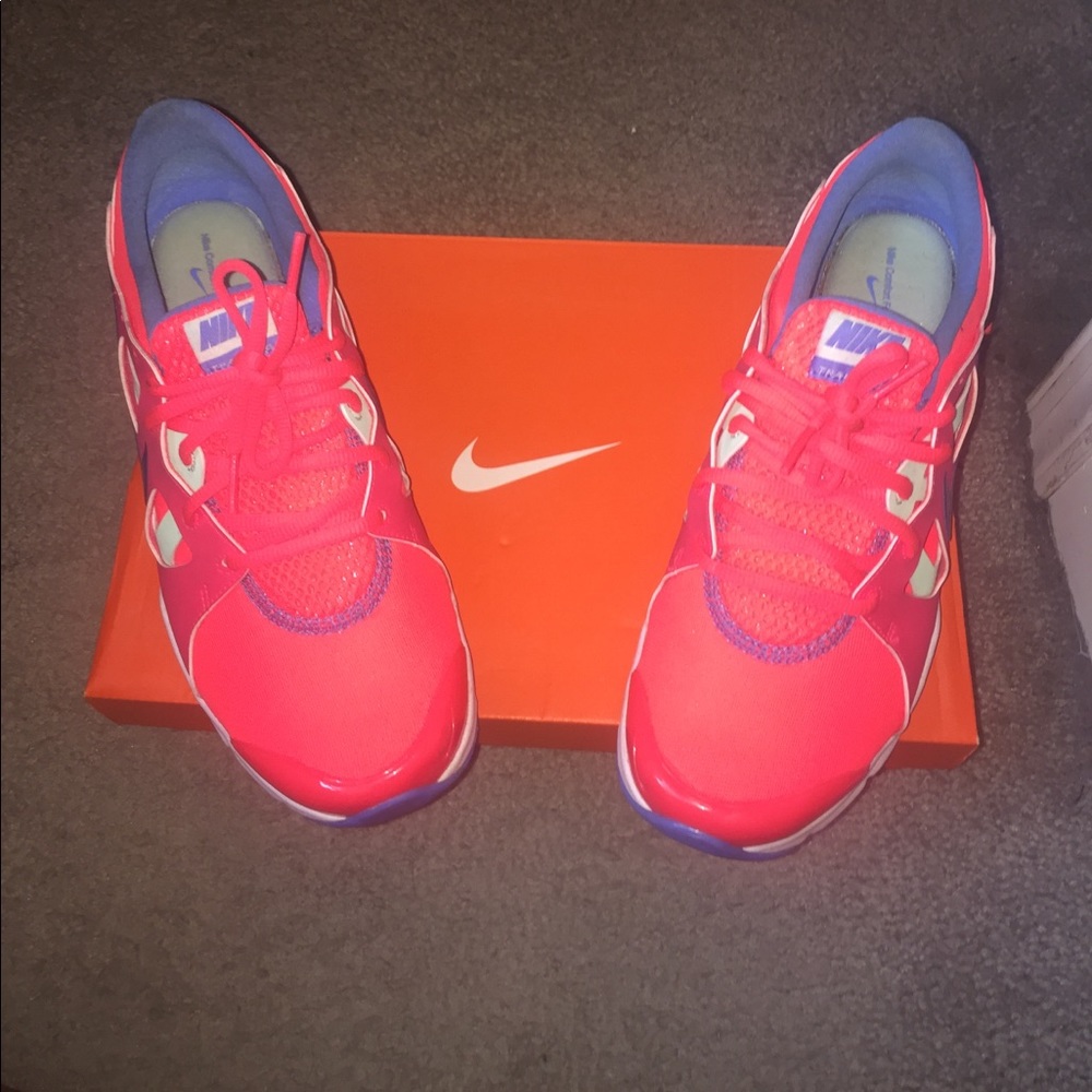 Nike In-Season Trainers 3