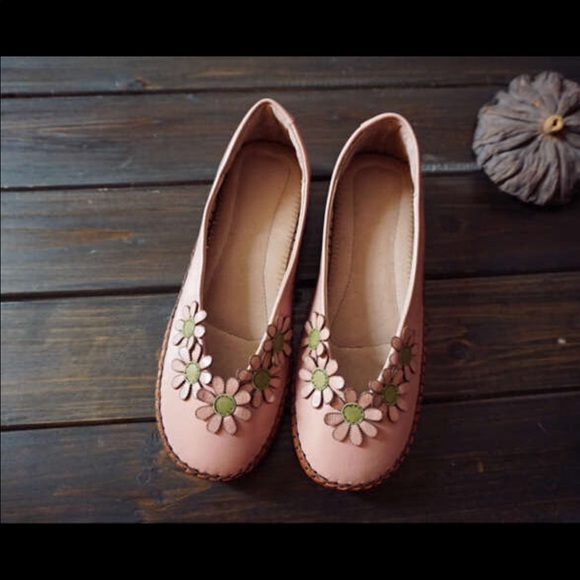 Just in Handmade leather shoes with flowers - Picture 2 of 8