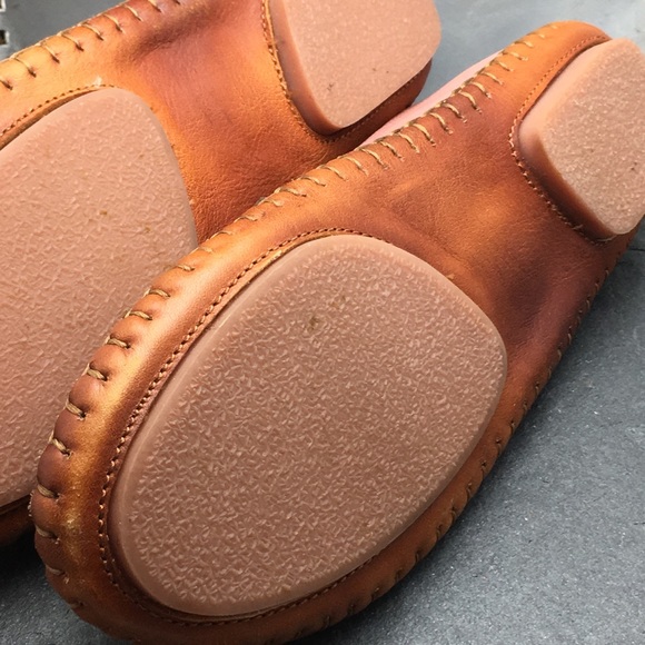 Just in Handmade leather shoes with flowers - Picture 7 of 8