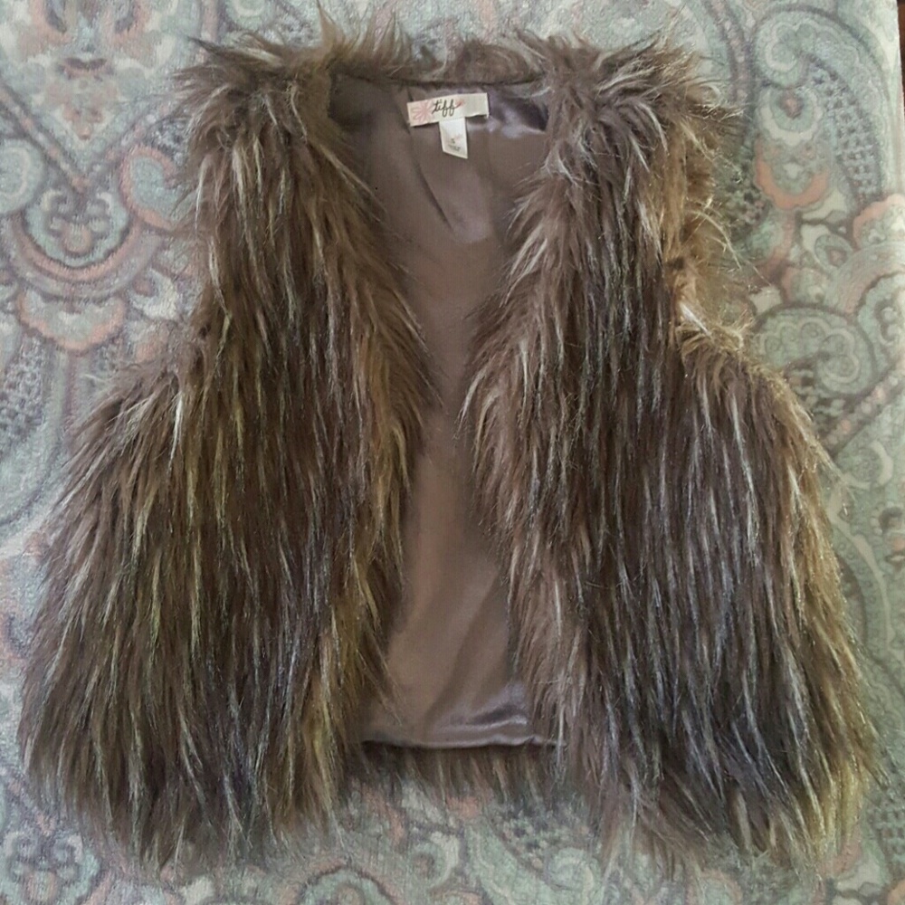 Fur vest