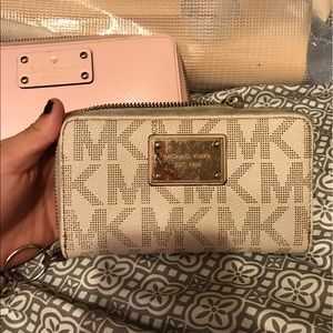 MK wallet