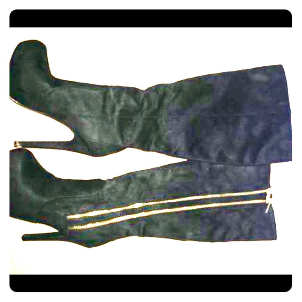 Black suede boots