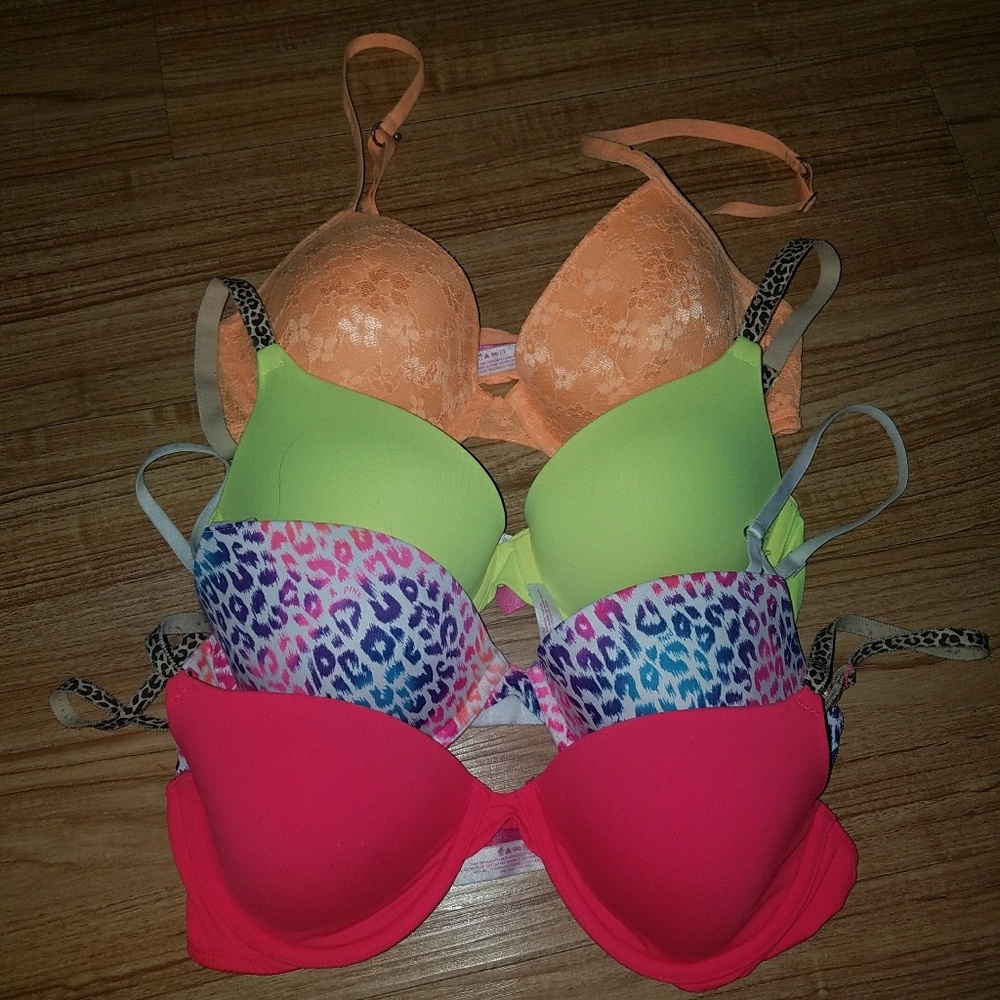 Victorias Secret PINK Bras lot of 4