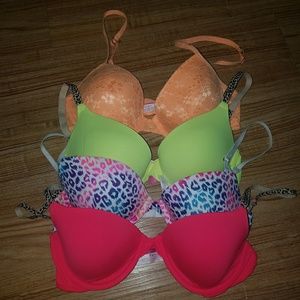 Victorias Secret PINK Bras lot of 4