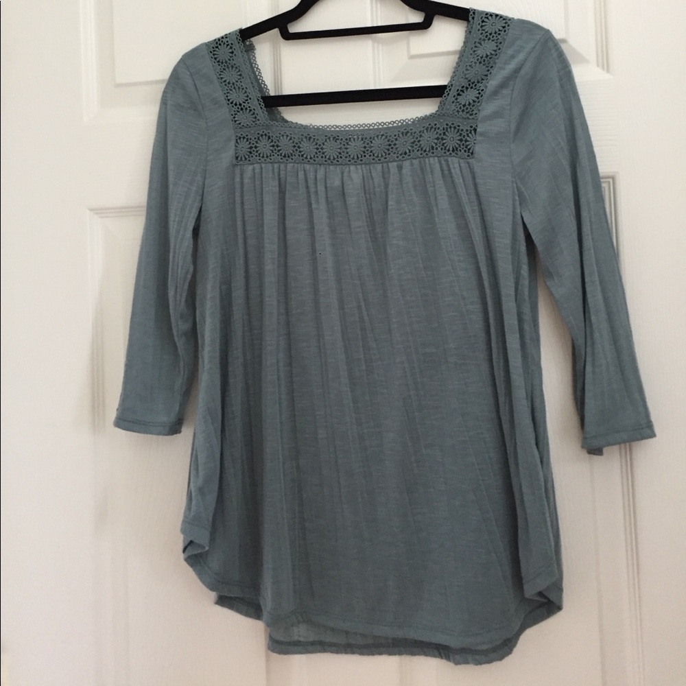 LA Hearts blue-green shirt with lace detail