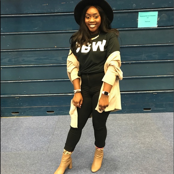 Meet your Posher, Linneishiaa - Picture 6 of 7