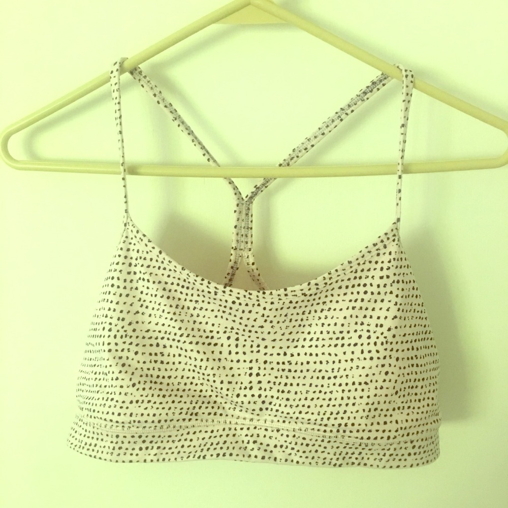 Adorable (& rare) Lululemon Flow Y Bra 💘