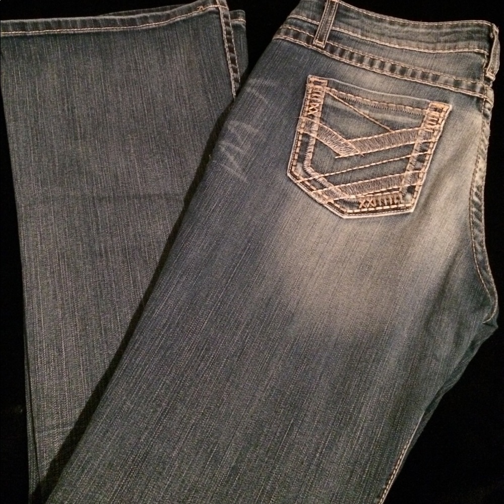 BKE 'Sabrina' Bootcut jeans 31 x 33-1/2 EUC