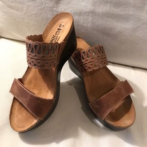 Women's Naot Rise Sandal