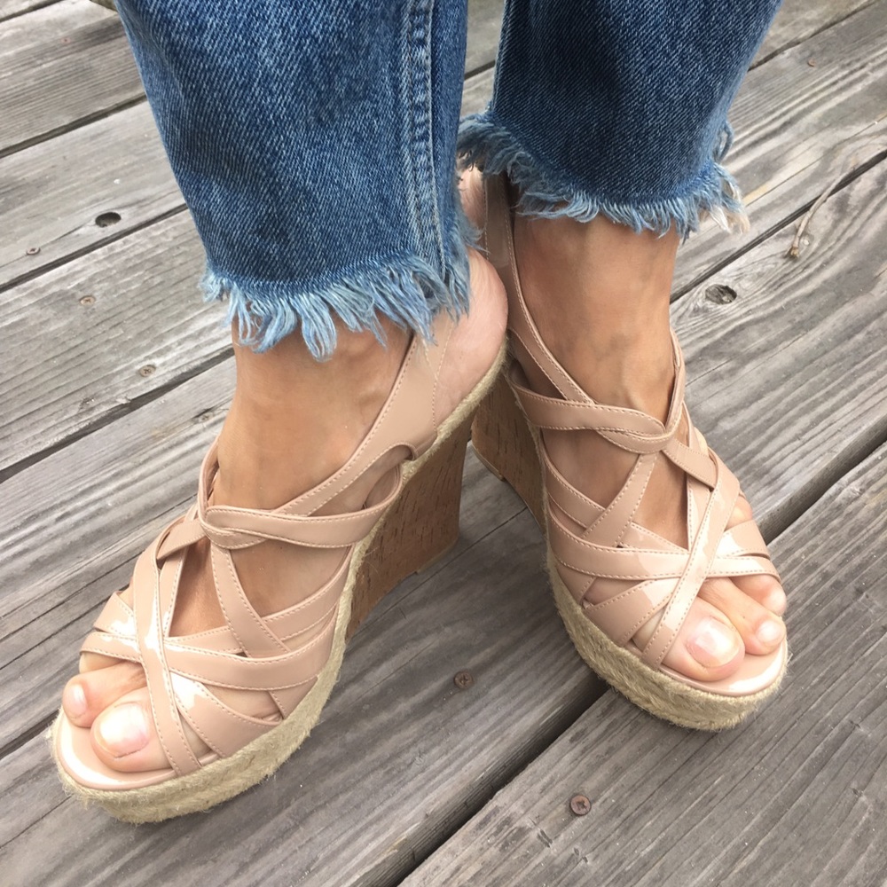Boutique 9 tan wedges