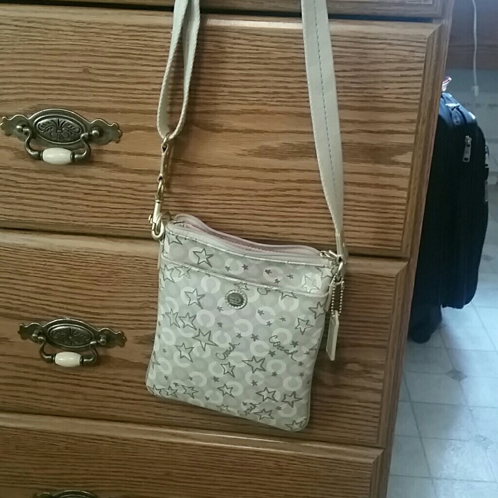 Coach poppy cross body authentic