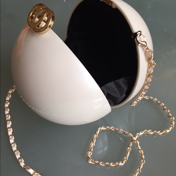 Handbag - Picture 2 of 4