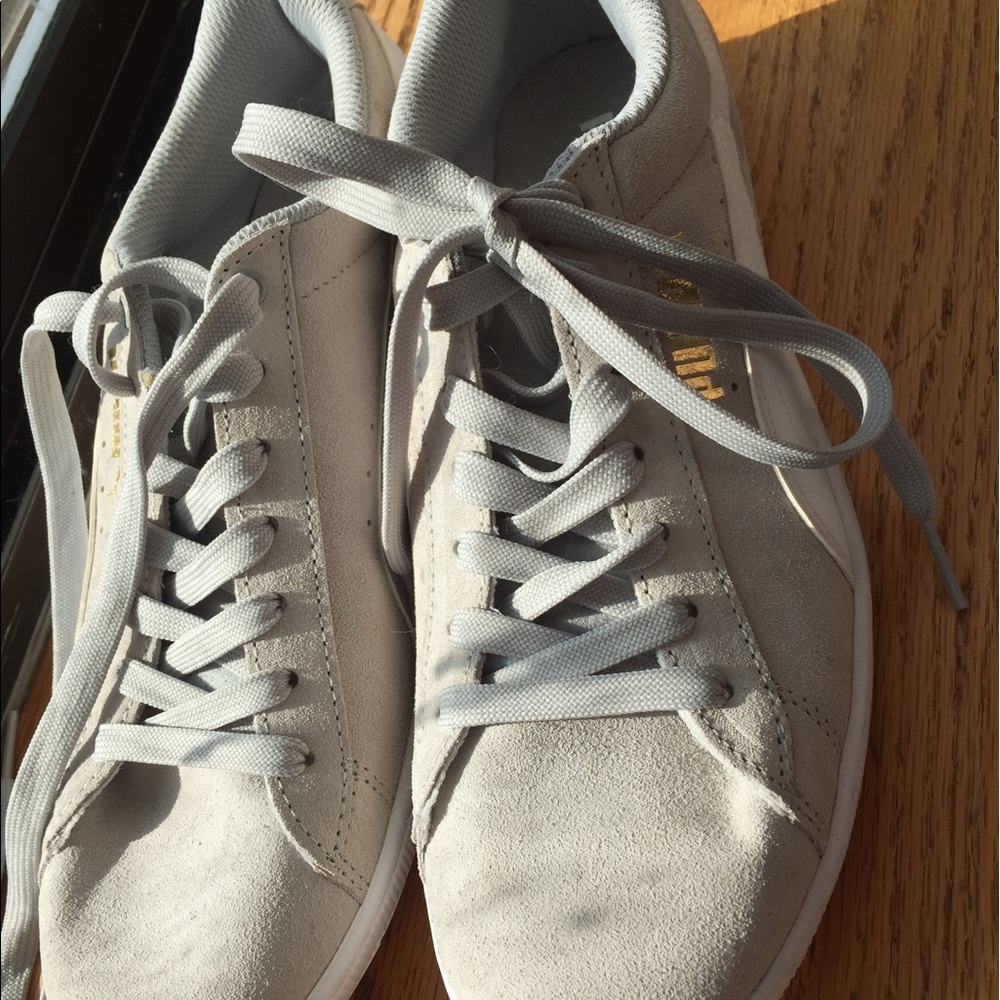 Puma Walking Shoes, suede NWOT