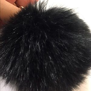 Meet your Posher, Leslie