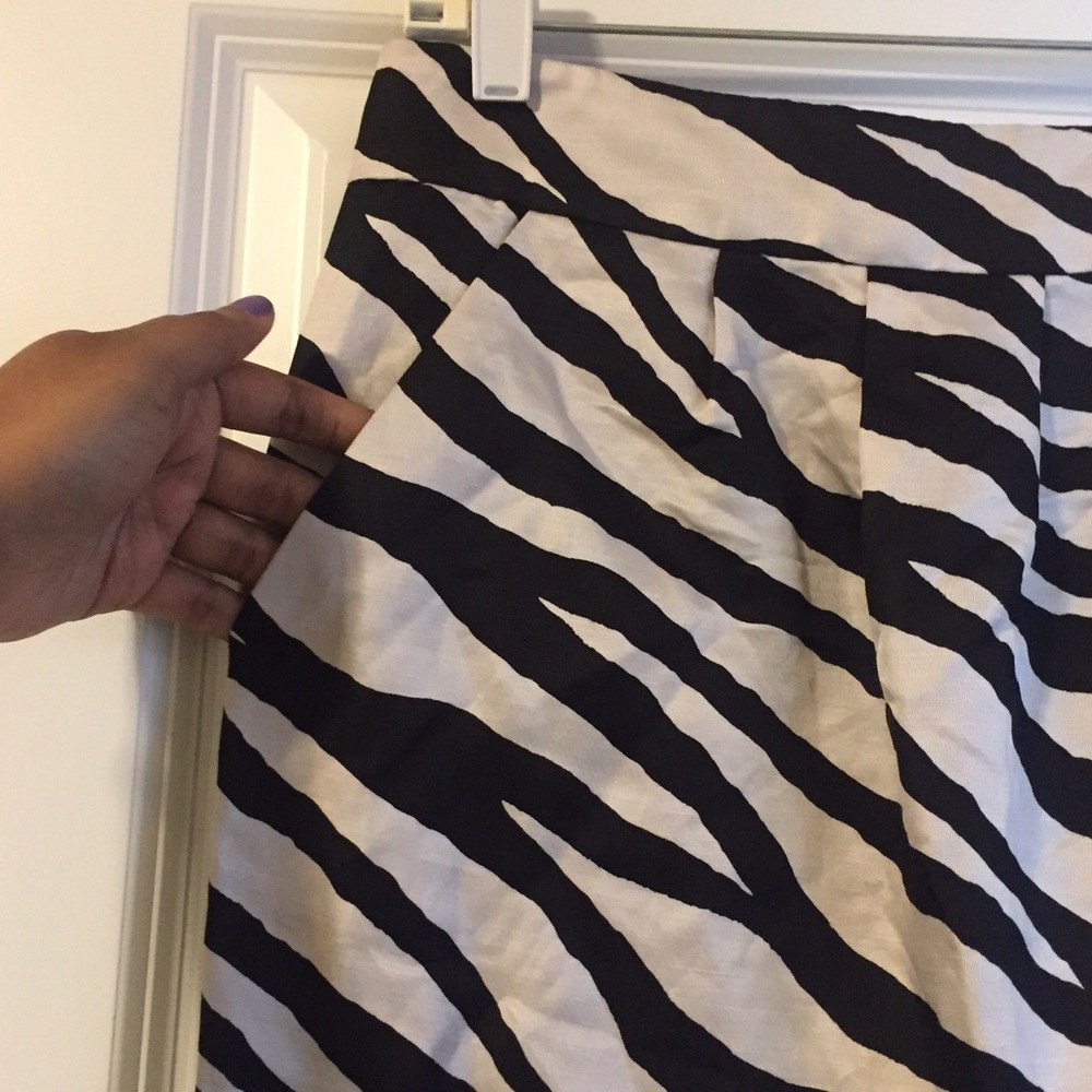NWOT Zebra print skirt with POCKETS