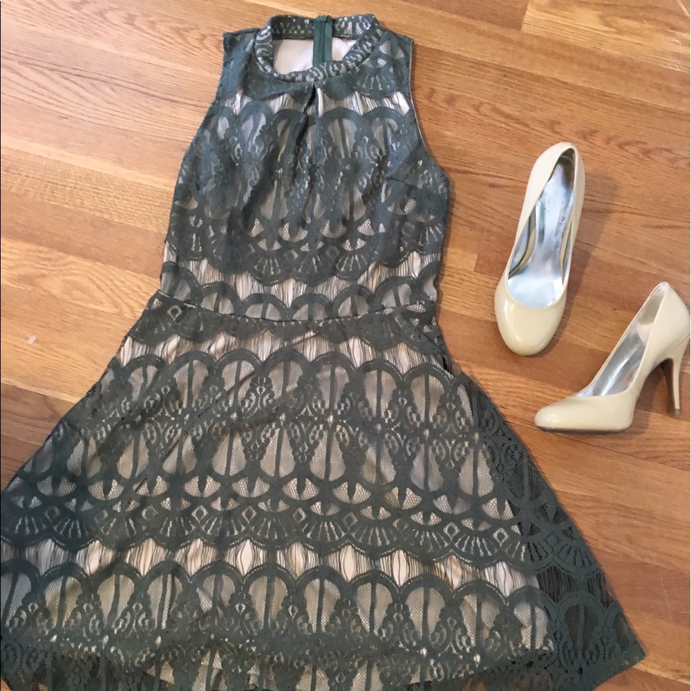 NWT Beautiful green lace dress