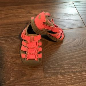 Pink Jumping Bean sandals Size 4