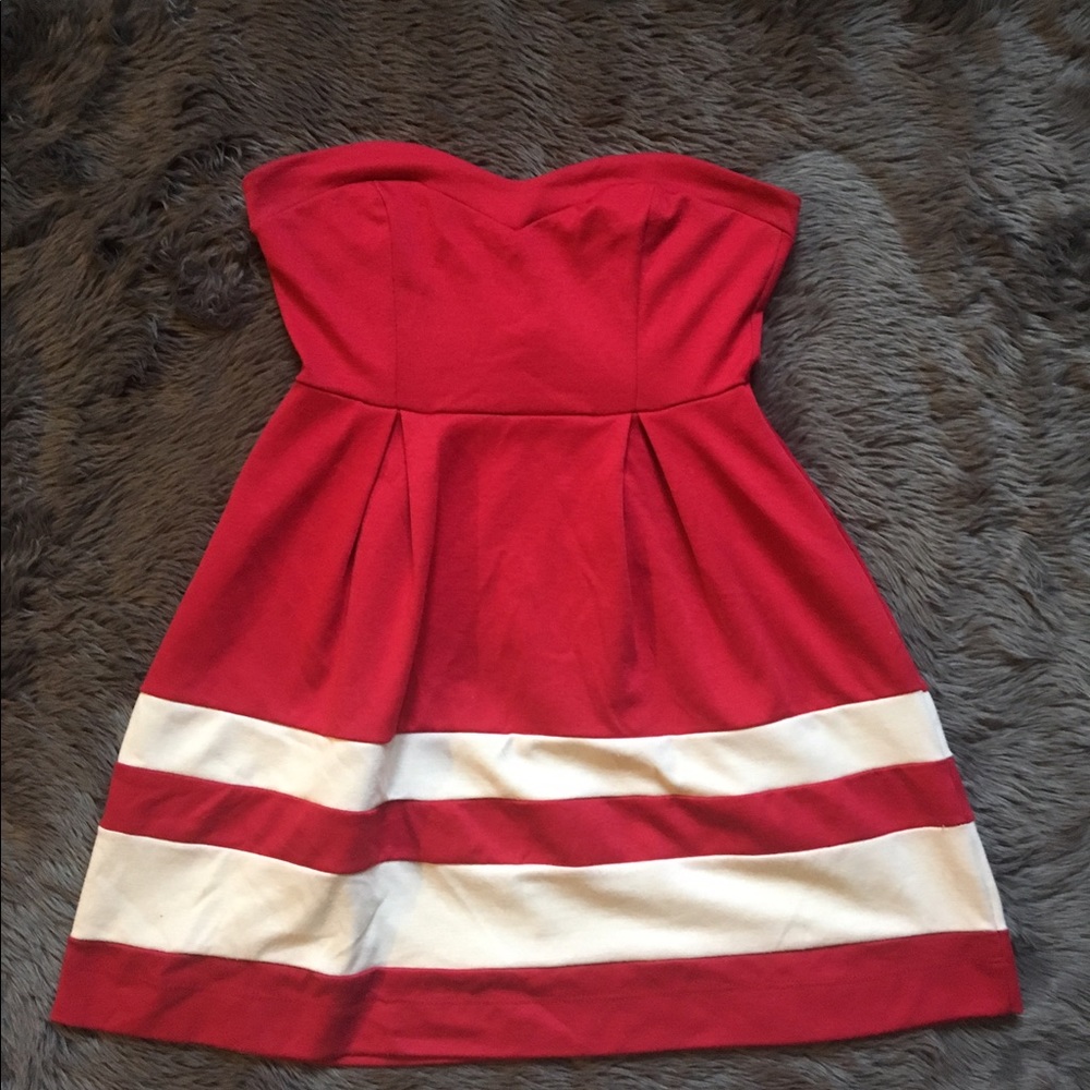 Red and white strapless dress