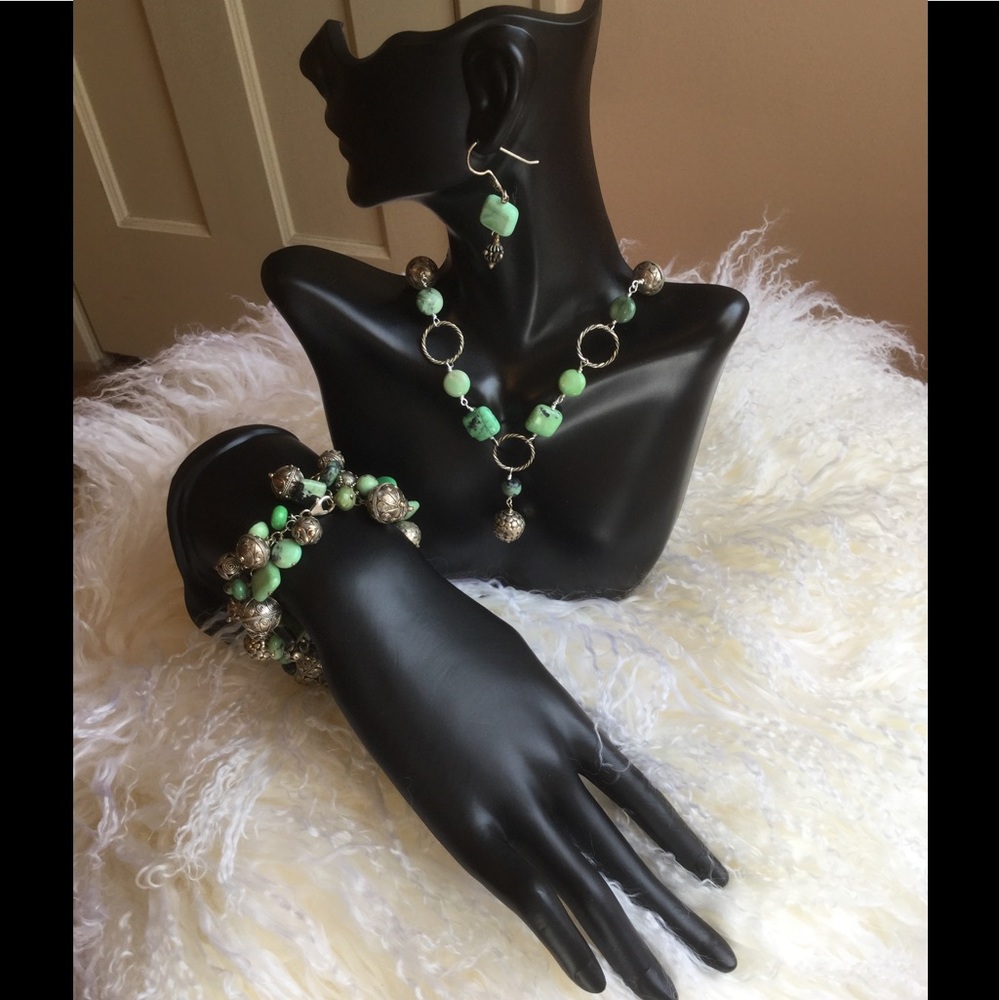 Green Stone Set
