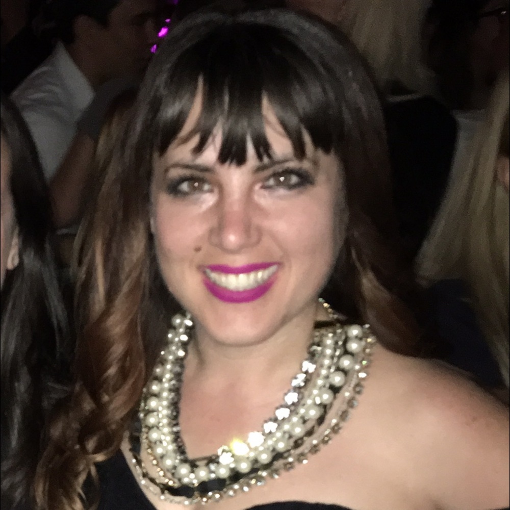 Meet your Posher, Courtney