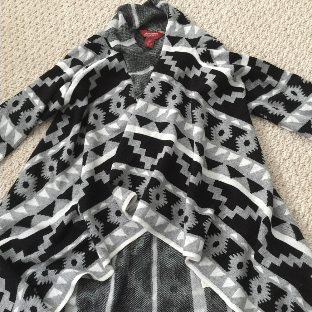 Girls waterfall sweater size 10/12 NWOT