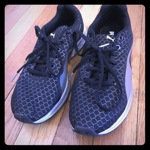 Never Been Worn Puma Burst Running Shoes Size 7