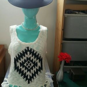 Women's top Almost Famous L