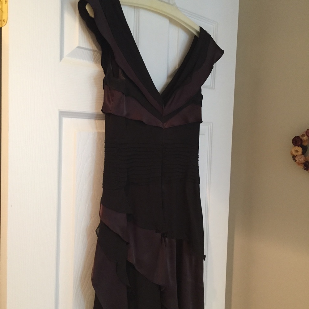 🎄SALE🎄Beautiful brown Tadashi gown - Picture 3 of 5