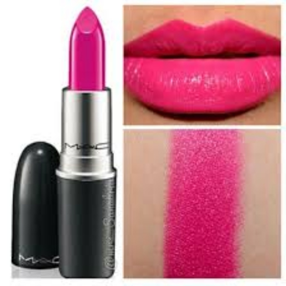 Authentic MAC lipstick Girl Around Town