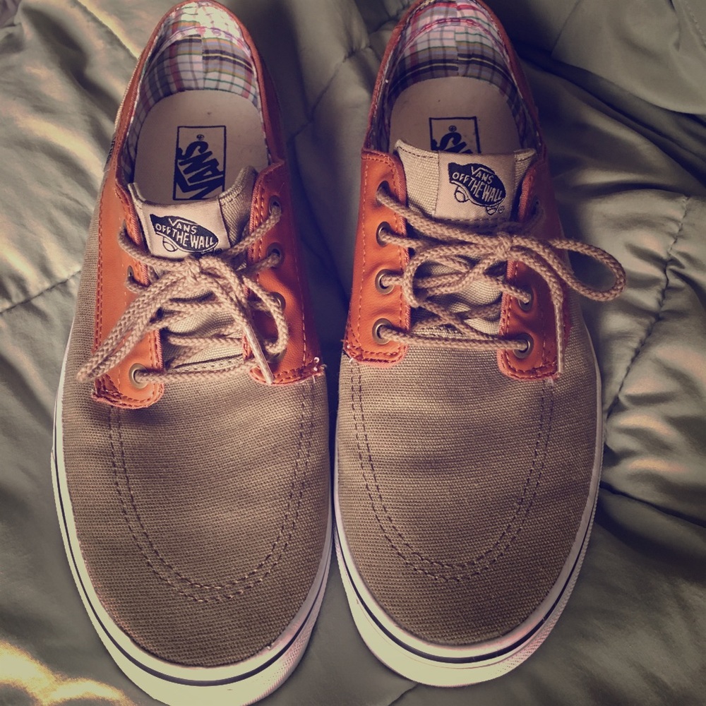 Men's tan/brown fake leather vans worn once sz 11