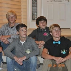 Meet your Posher, Gharett