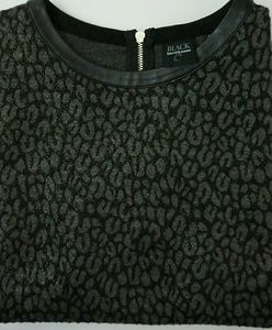 SAKS FIFTH AVENUE Black & Gold Tee SAKS FIFTH AVENUE Black & Gold Tee