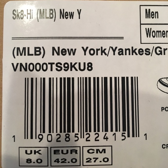 MLB New York Yankee Sk8Hi Vans - Picture 4 of 4
