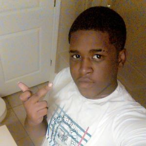 Meet your Posher, Dee