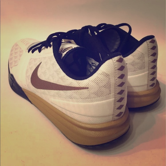 Nike Shoes - Nike Coby x size 9 1/2