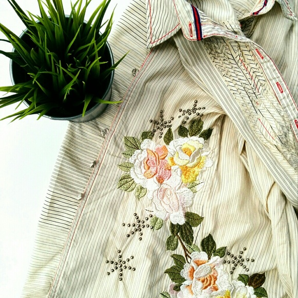 Johnny Was Tops - 3J Workshop/Johnny Was Embroidered Shirt
