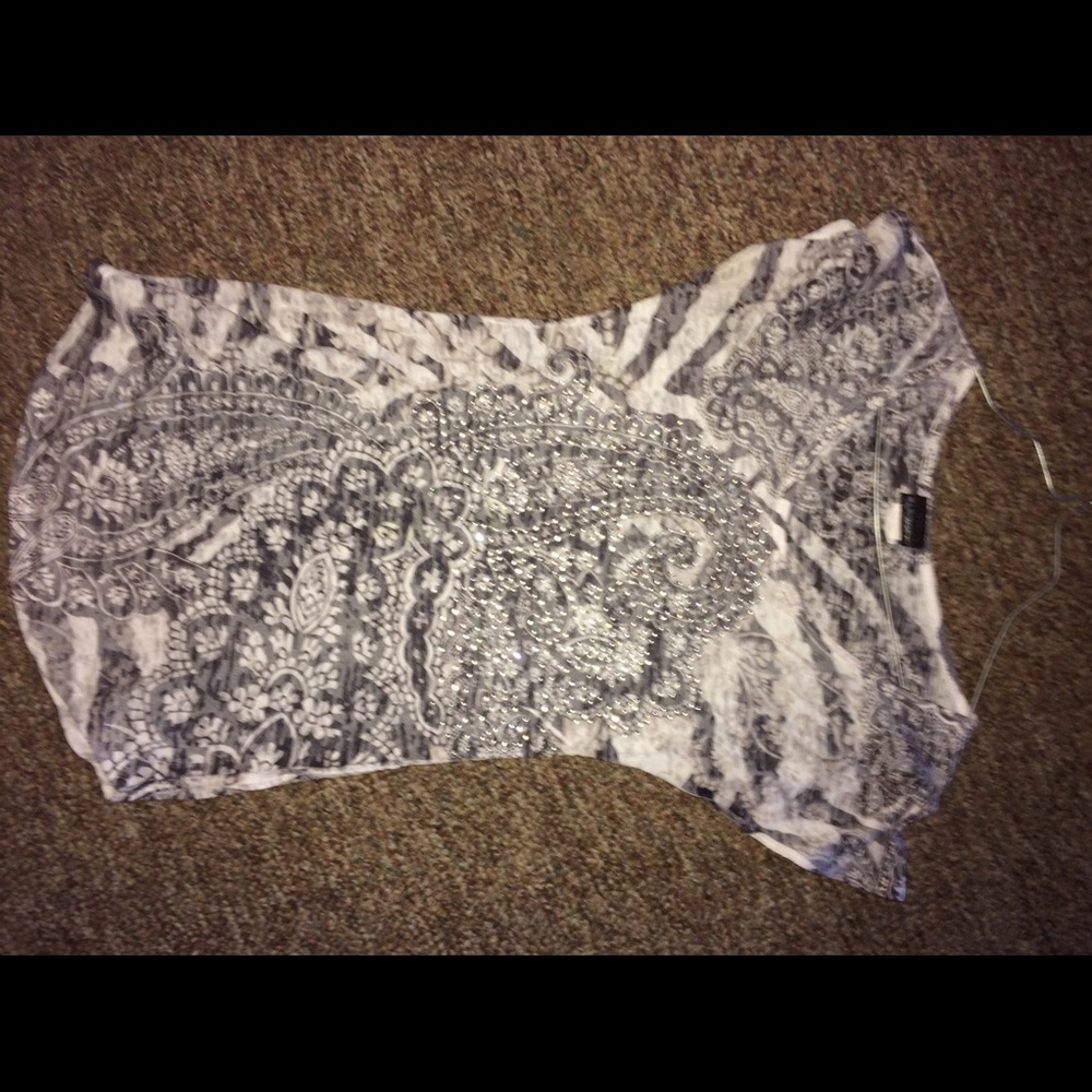 Shirts - Picture 3 of 8