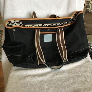 Large Coach shoulder tote