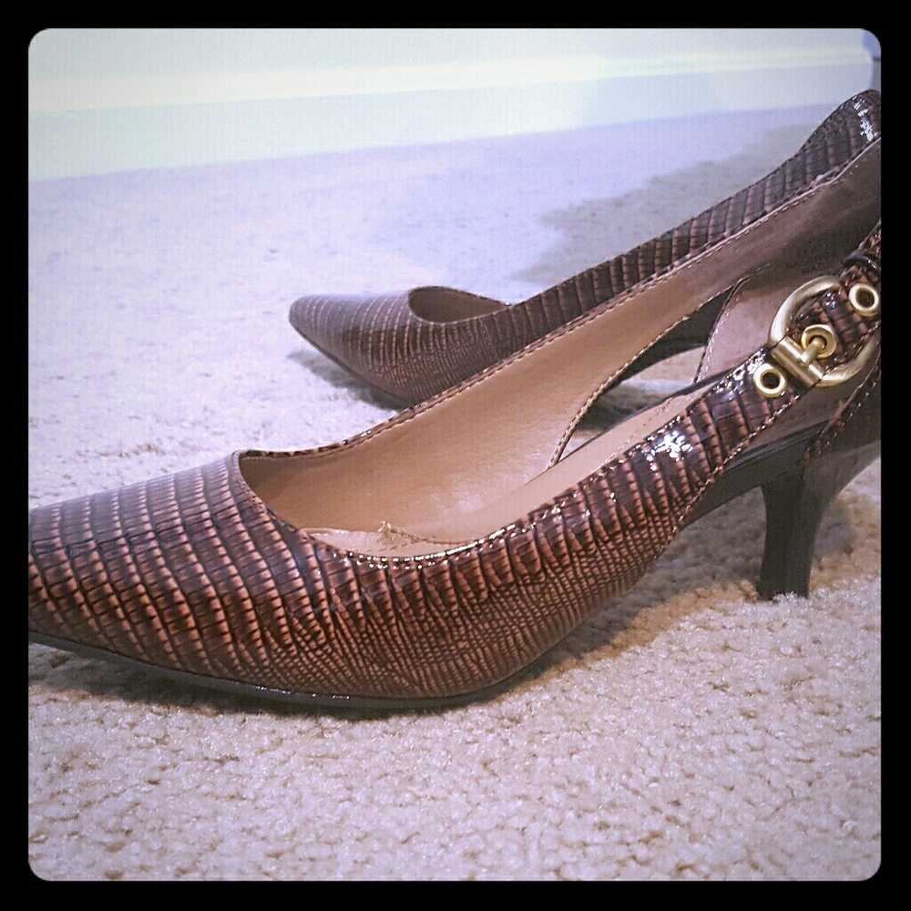 Kitten heel