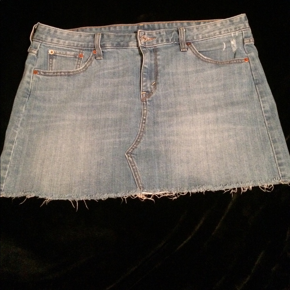 Levi's Jean skirt - Size 14