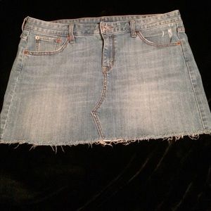 Levi's Jean skirt - Size 14
