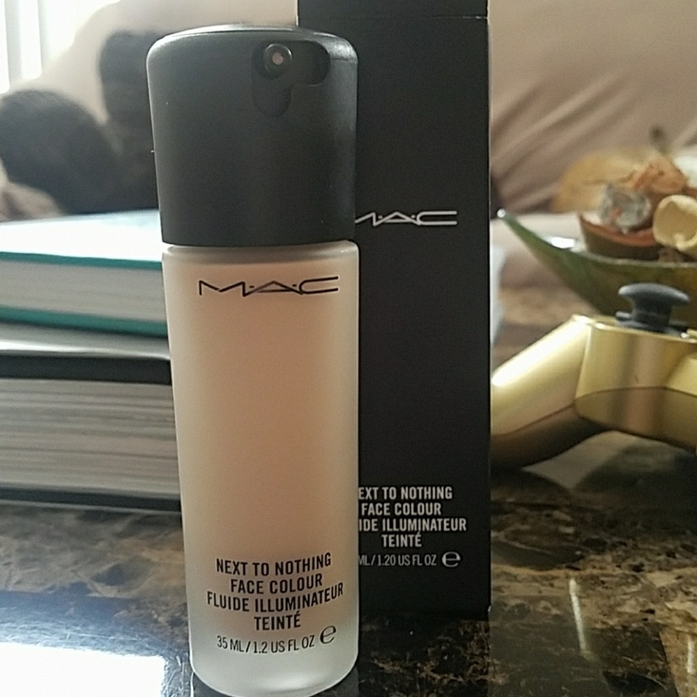MAC Next to Nothing Light