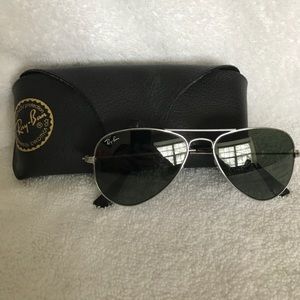 Ray Ban small frame aviator sunglasses.